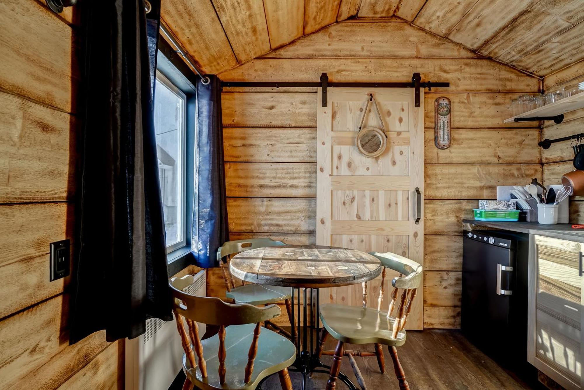 Your Cozy Cabin Retreat Saint-Remi-d'Amherst Buitenkant foto