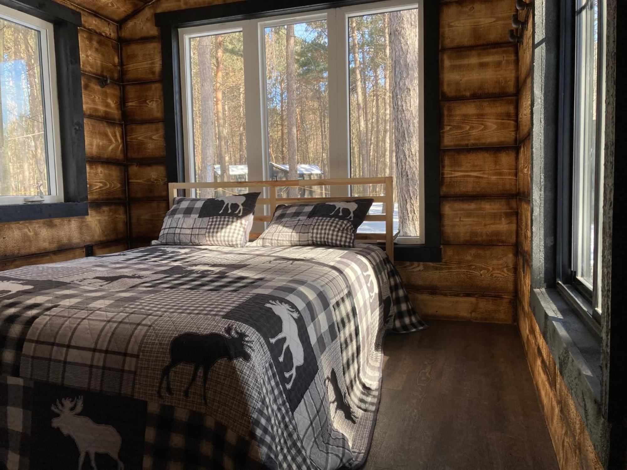 Your Cozy Cabin Retreat Saint-Remi-d'Amherst Buitenkant foto