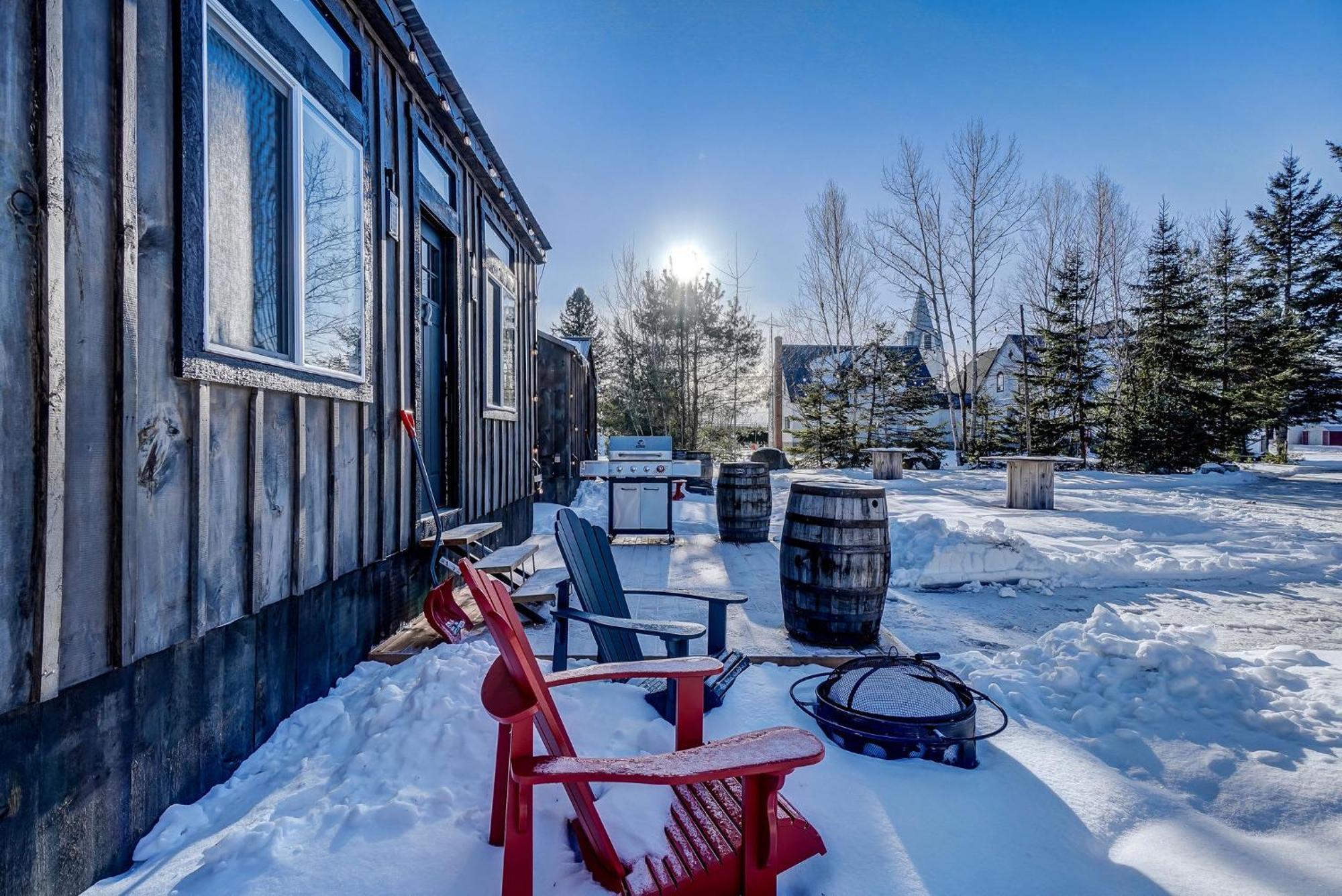 Your Cozy Cabin Retreat Saint-Remi-d'Amherst Buitenkant foto